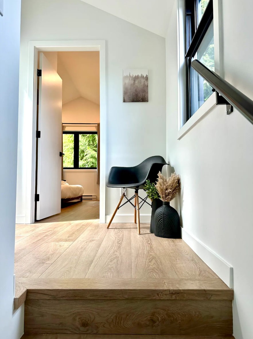 Modern two storey modular home Tofino — interior view 1